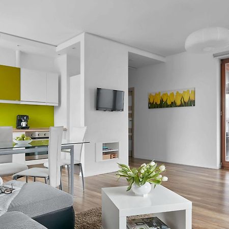 Irs Royal Apartments Apartamenty Irs Nadmorski Dwor Gdańsk Exteriör bild