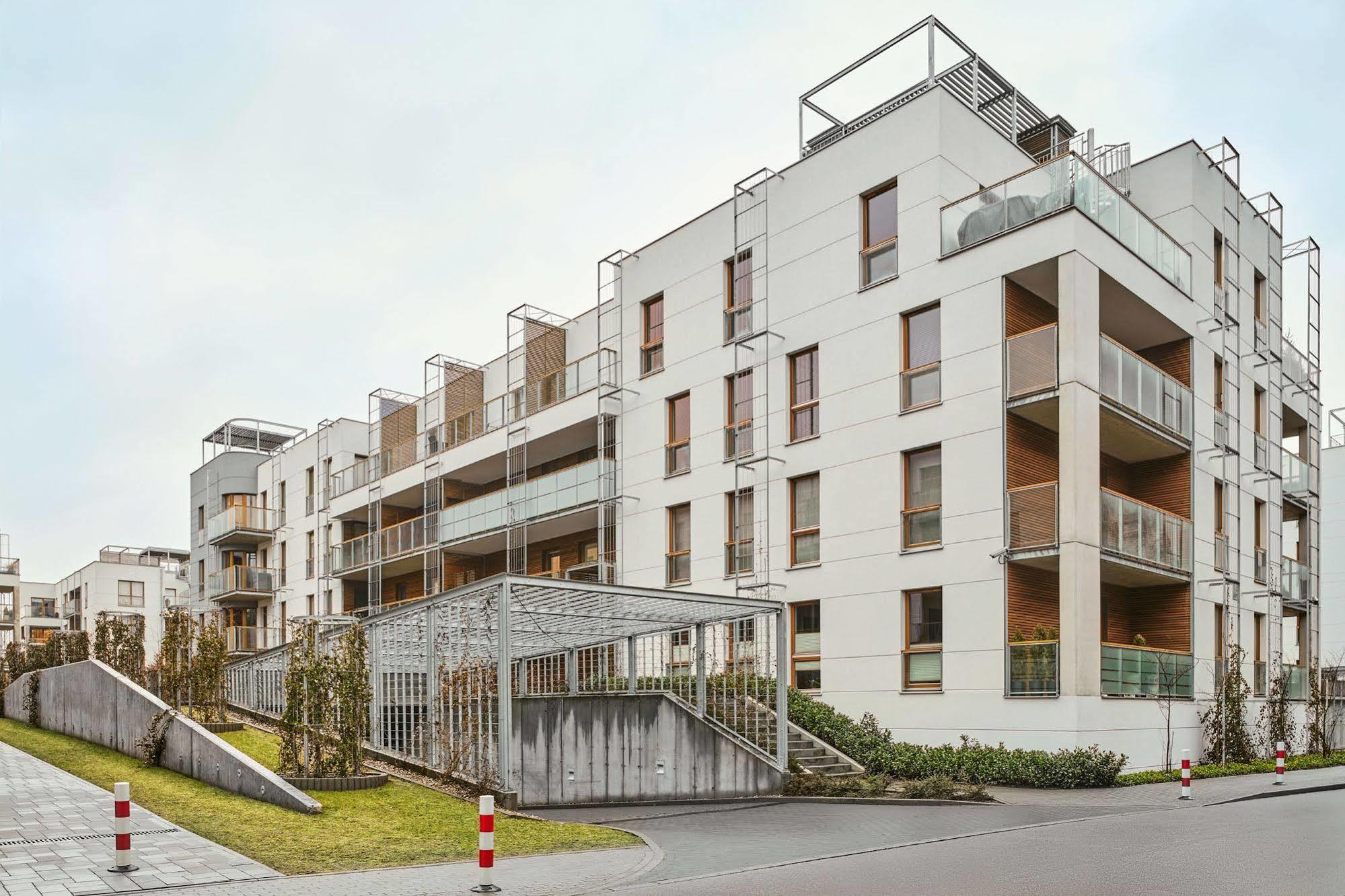 Irs Royal Apartments Apartamenty Irs Nadmorski Dwor Gdańsk Exteriör bild