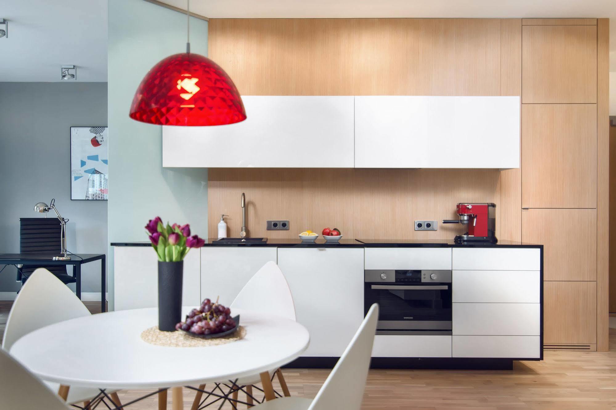 Irs Royal Apartments Apartamenty Irs Nadmorski Dwor Gdańsk Exteriör bild
